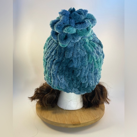 Handmade Kid’s Super Soft & Cozy Winter Hat With Loopy Pom-Pom - Variegated Teal - Picture 6 of 9